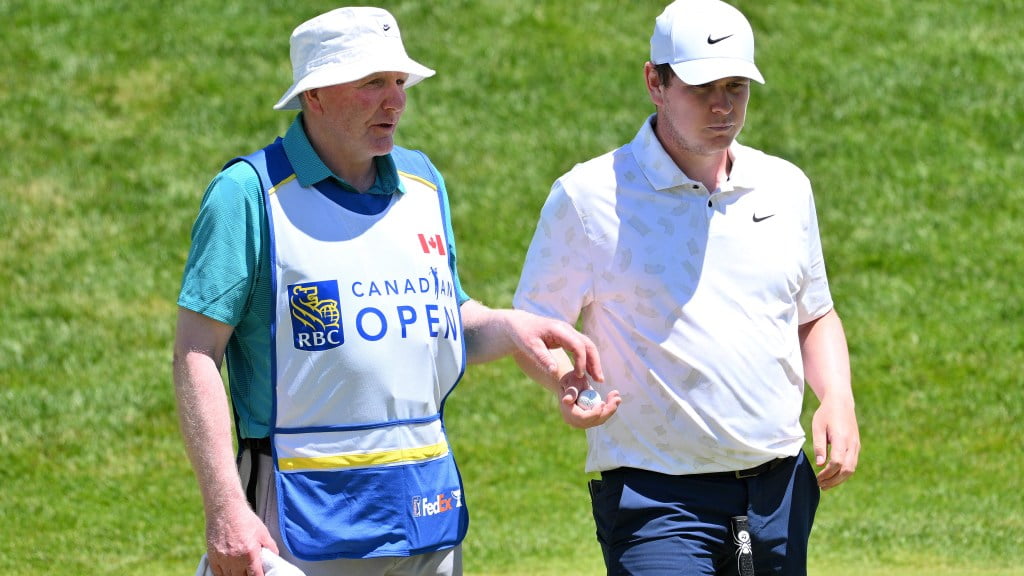 Robert MacIntyre Takes Lead at 2024 RBC Canadian Open with Father as Caddie After Acknowledging Possible Role in Struggles