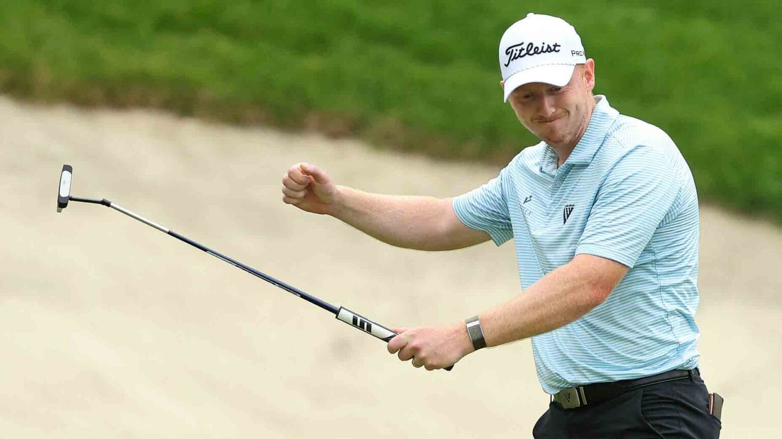 Pro has received 2 checks since April. However, on Thursday, he had an exceptional performance and could not miss.