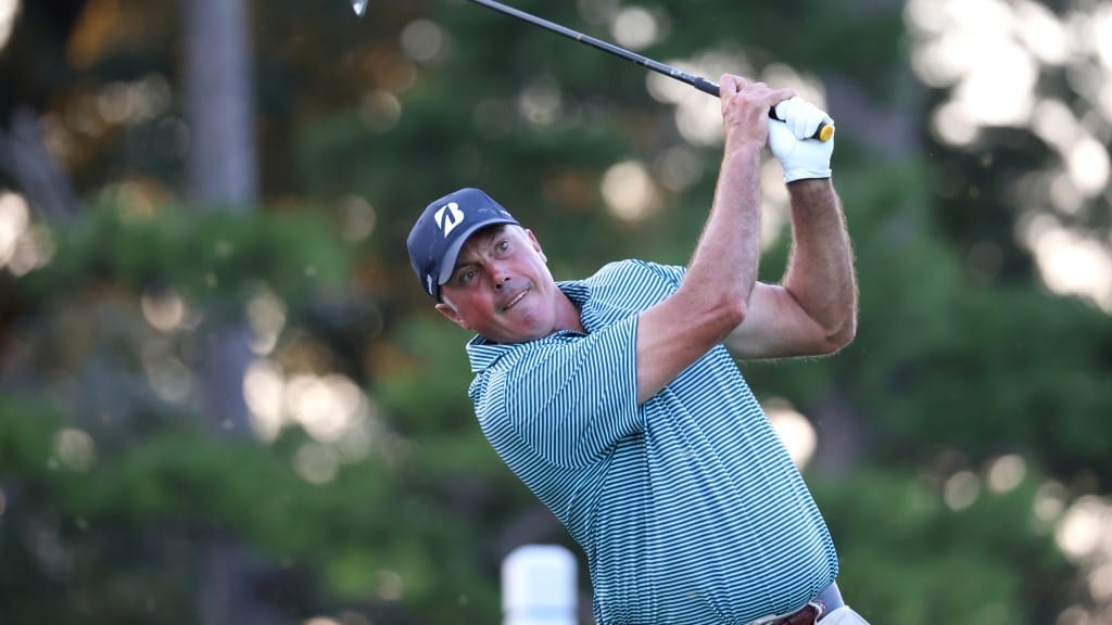 Why Did Matt Kuchar Choose to Finish Final Round Alone on Monday at Wyndham Championship?