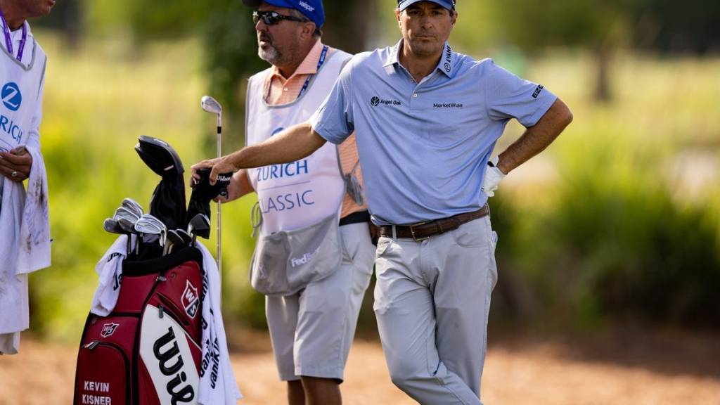 Kevin Kisner is faced with a decision: The golf star is hesitant about his newfound celebrity role