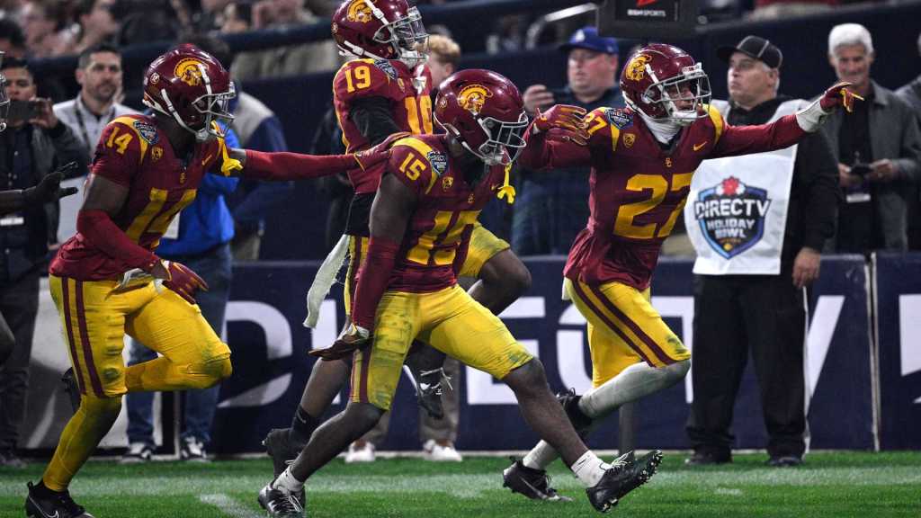 Claim $1500 Bonus with BetMGM Promo Code for USC-LSU College Football, MLB and More