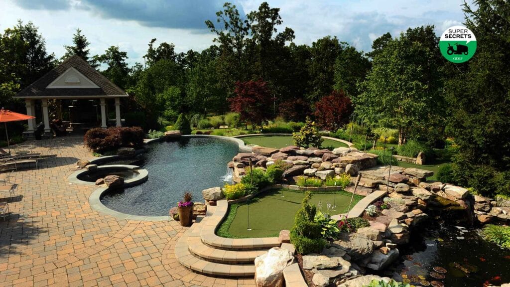 4 Things to Consider When Building a Backyard Putting Green