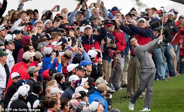 Spot the difference! Fans notice a huge contrast in epic photos of Rory McIlroy – so can you find it? www.dailymail.co.uk