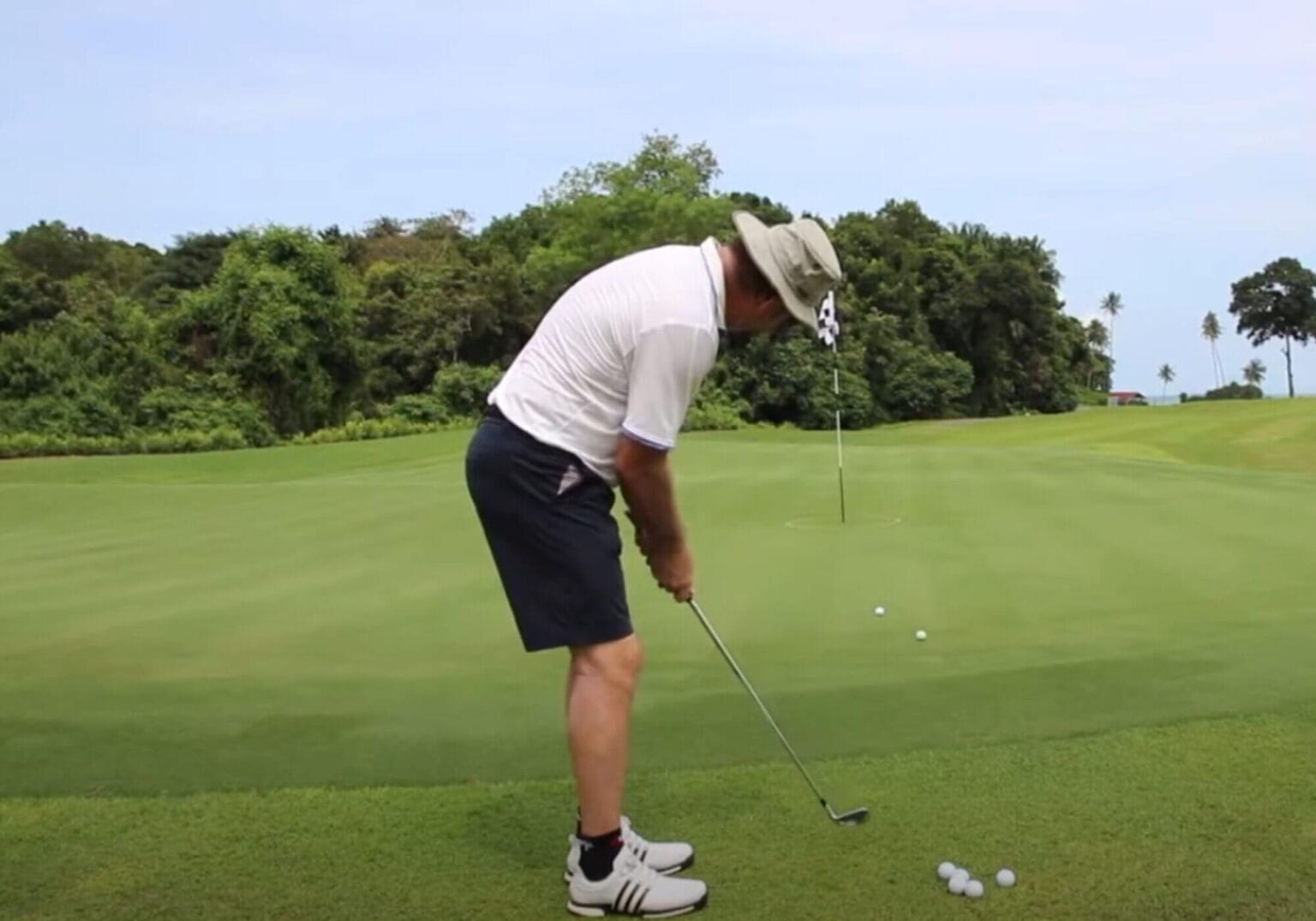 We Unearthed an Old Nick Faldo Chipping Tip — And It Still Delivers Results!