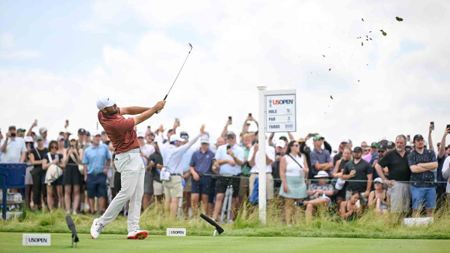 Scottie Scheffler’s Viral Confrontation with Coach: It’s All About ‘Getting in My Grill’