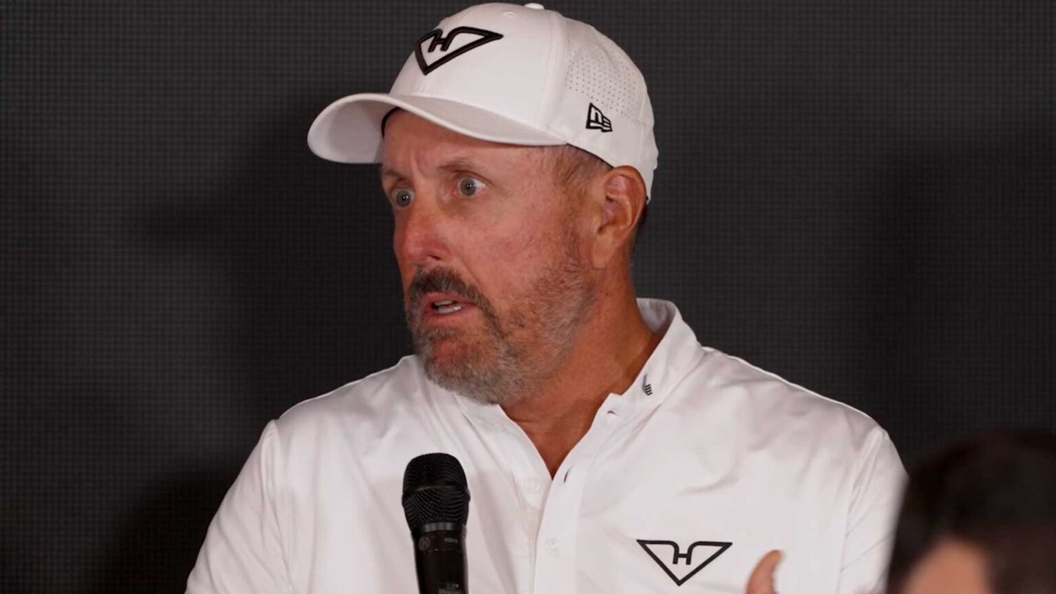 Phil Mickelson: PGA Tour Fans Experience More Stress Than LIV Supporters