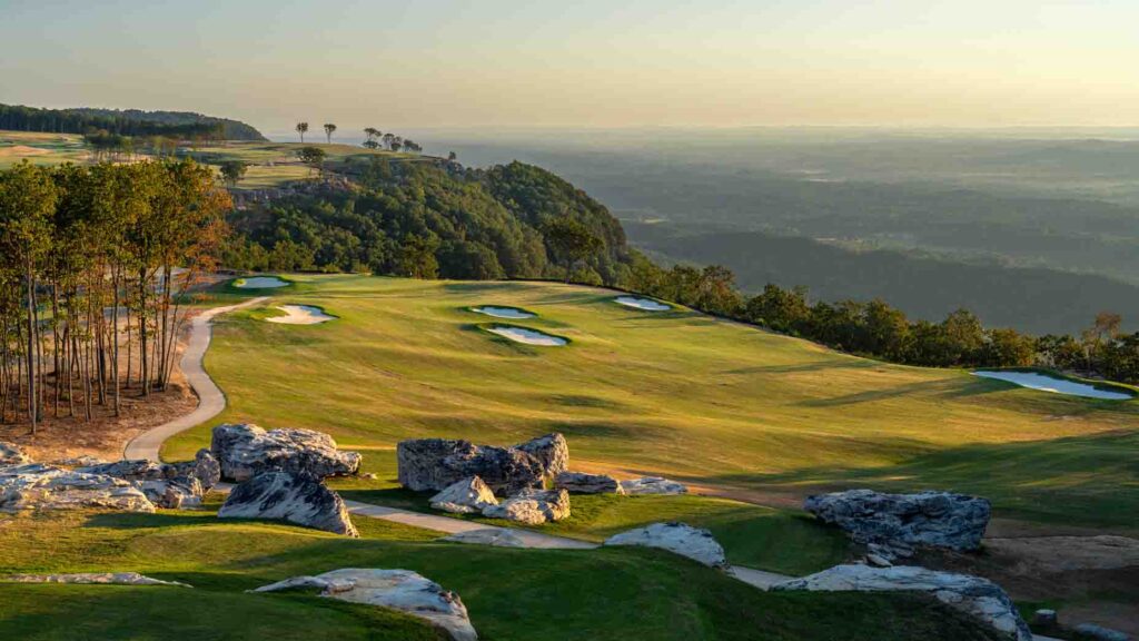 Discovering America’s Golfing Gem: A Journey into the Clouds