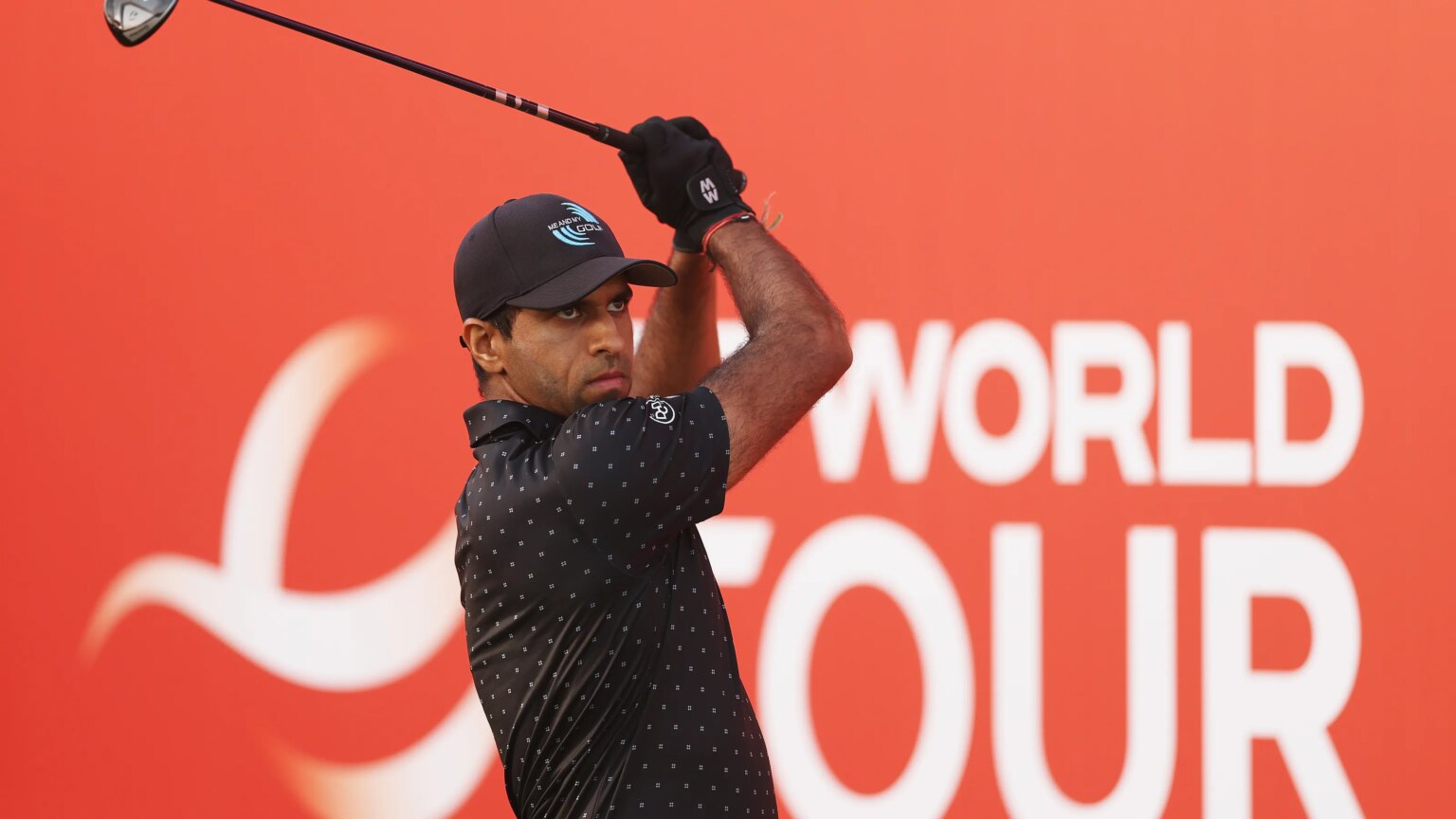 Albatross Propels Aaron Rai to Share 36-Hole Lead with Tommy Fleetwood in Abu Dhabi