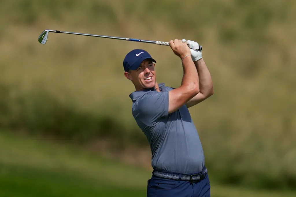 McIlroy Aims for 7th Race to Dubai Title to Conclude a Year of Unforgettable Triumphs