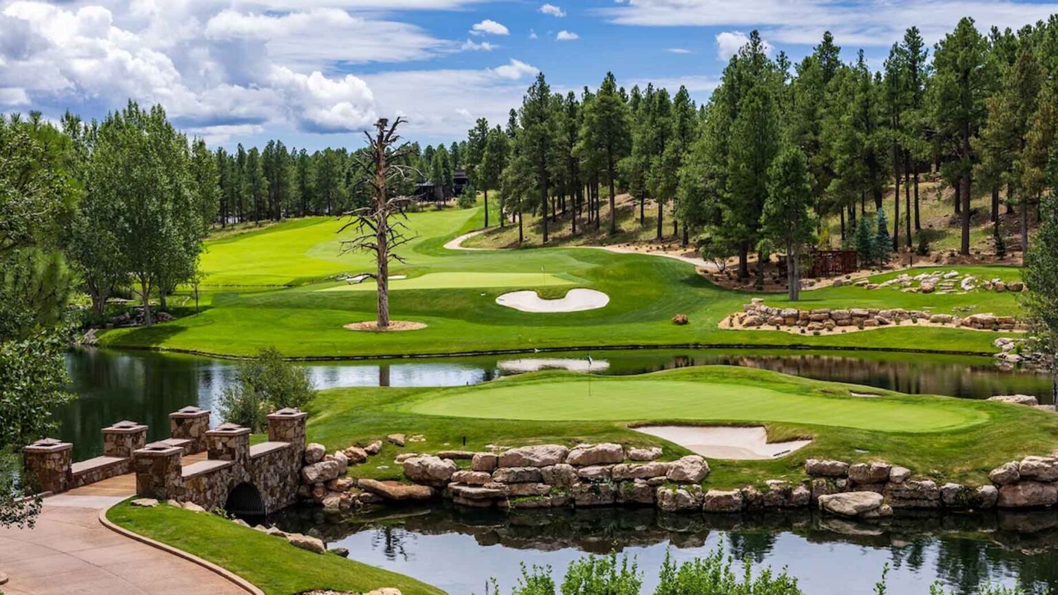 This Exclusive Arizona Golf Club Delivers the Pinnacle in Luxury: Private Flight Service