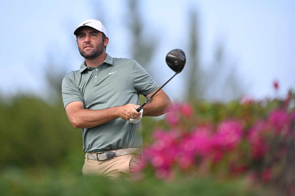 Tiger’s Tournament Unites Golf’s Finest: Hero World Challenge Round One Highlights