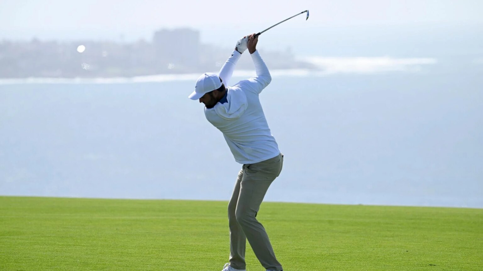 Scheffler’s the Pick, But Don’t Sleep on Gotterup